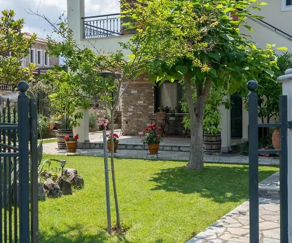 Wonderful House In Leptokaryá